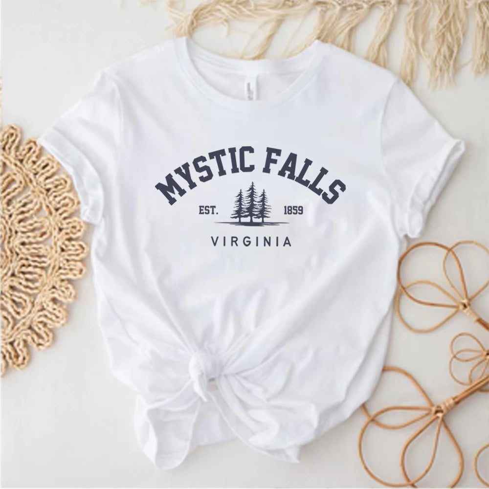 Camiseta de manga corta de The Vampire Diaries Mystic Falls Virginia