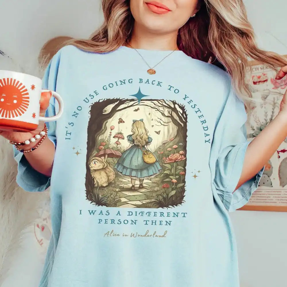 Disney Alice In Wonderland Vintage Short Sleeve Top