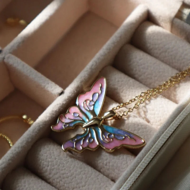 Barbie Fairytopia Magic of the Rainbow Butterfly Necklace