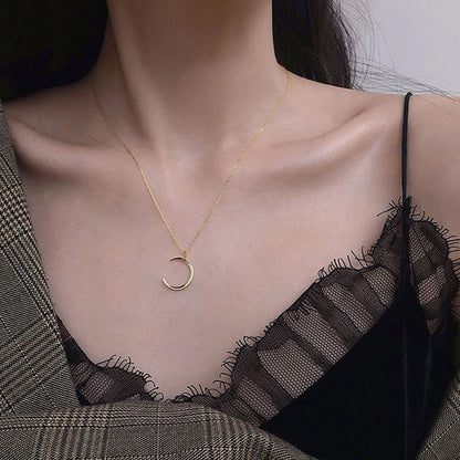 Crescent City Crescent Moon Clavicle Chain Necklace