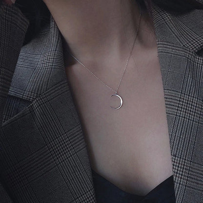 Crescent City Crescent Moon Clavicle Chain Necklace