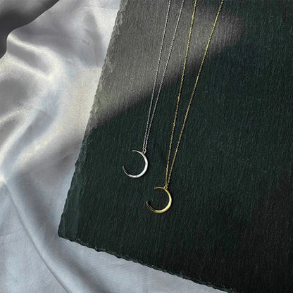 Crescent City Crescent Moon Clavicle Chain Necklace