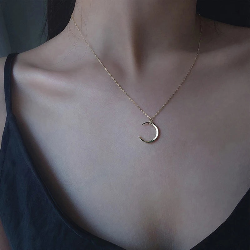 Crescent City Crescent Moon Clavicle Chain Necklace