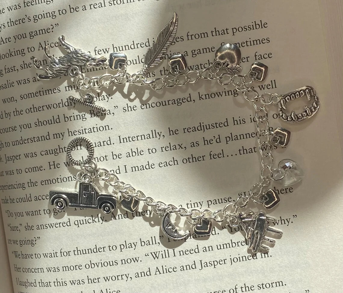 Twilight Bella's Wolf and Crystal Heart Charm Bracelet